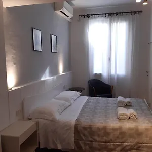 https://case-de-neri.it-tuscanyhotel.com